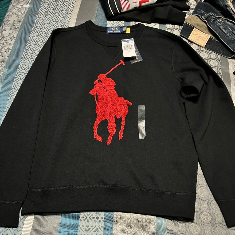 Polo sweatshirt size small (men)